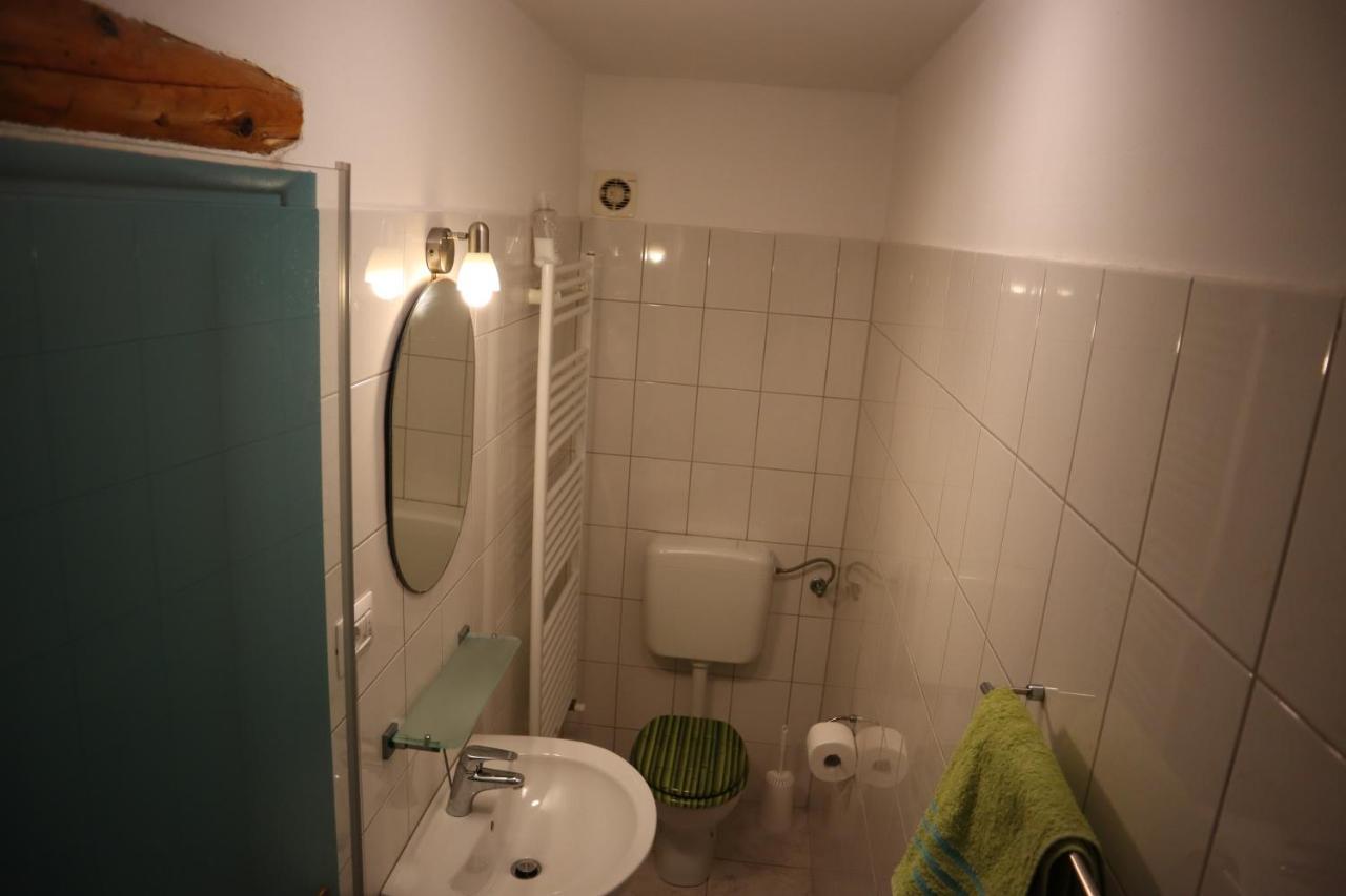 Guesthouse Toticevi ริเยกา ภายนอก รูปภาพ
