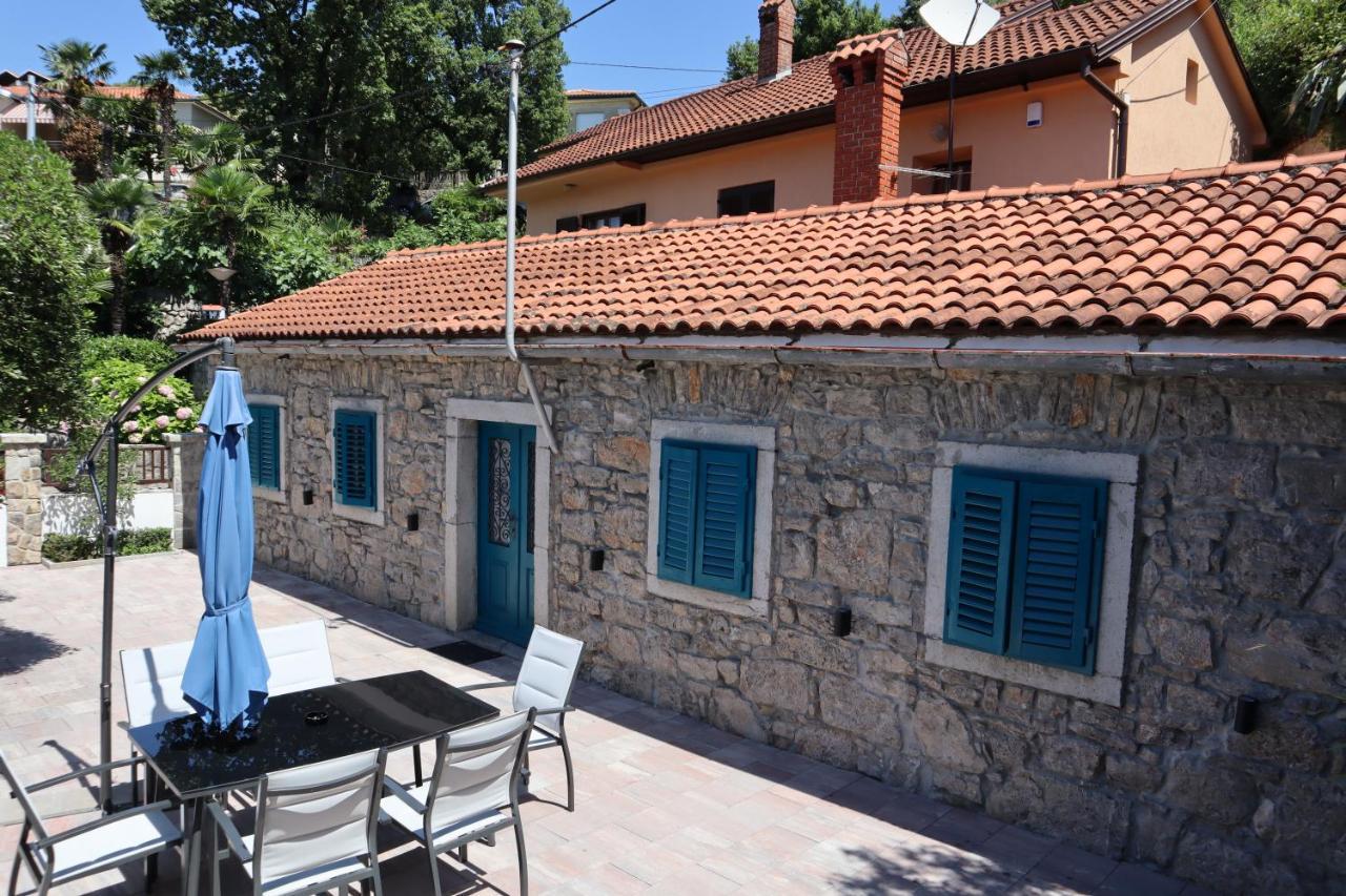 Guesthouse Toticevi ริเยกา ภายนอก รูปภาพ