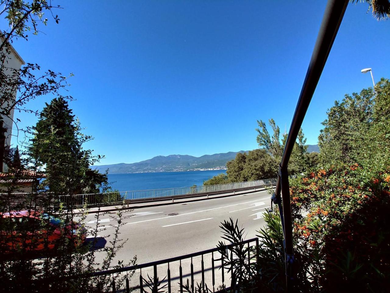 Guesthouse Toticevi ริเยกา ภายนอก รูปภาพ