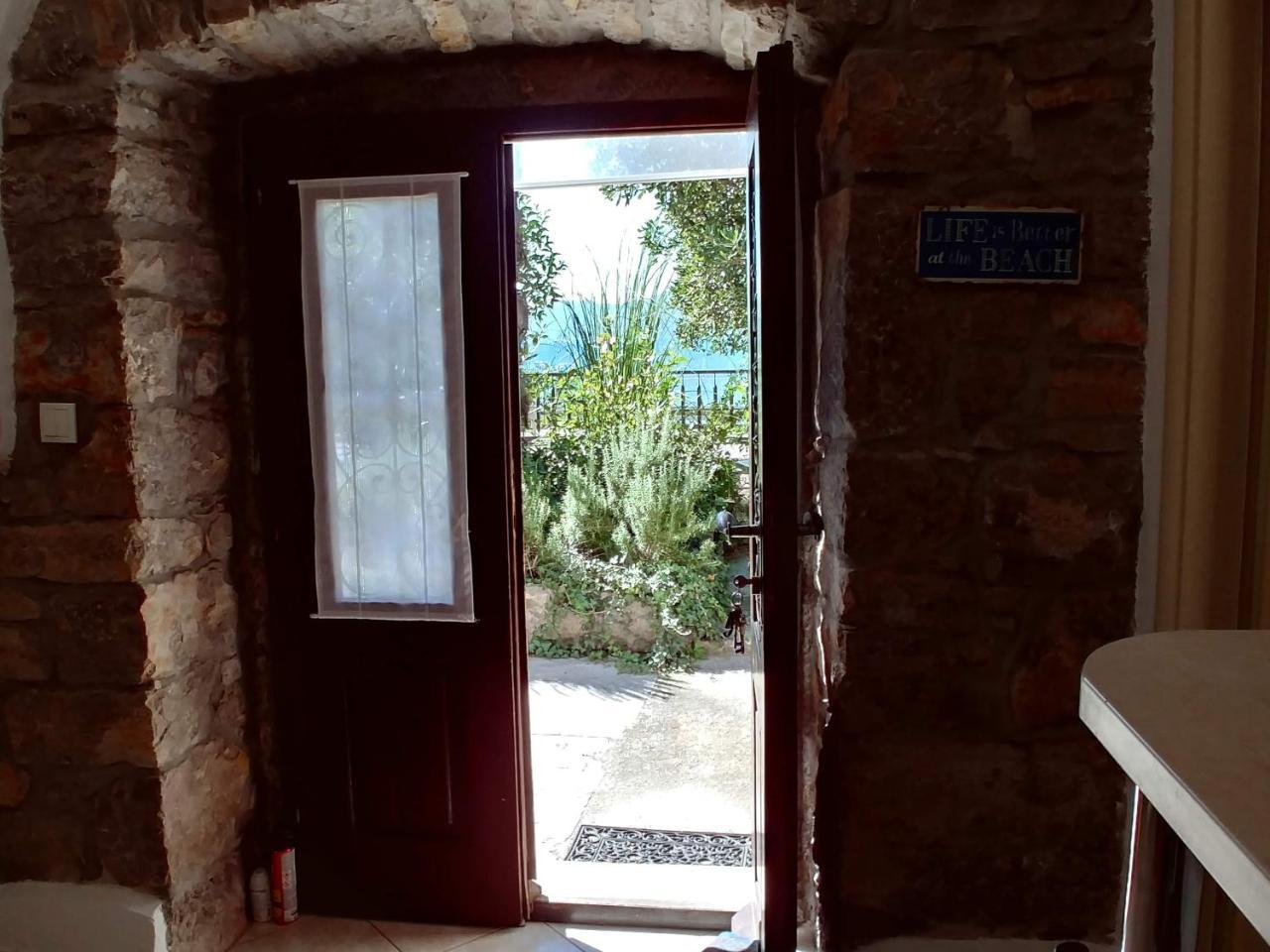 Guesthouse Toticevi ริเยกา ภายนอก รูปภาพ